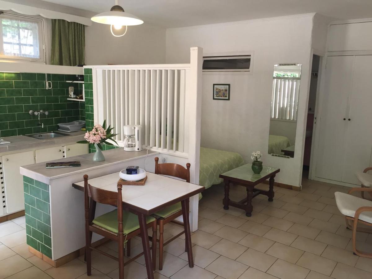 89 Le Grand Pin Apartment Sainte-Maxime Bagian luar foto