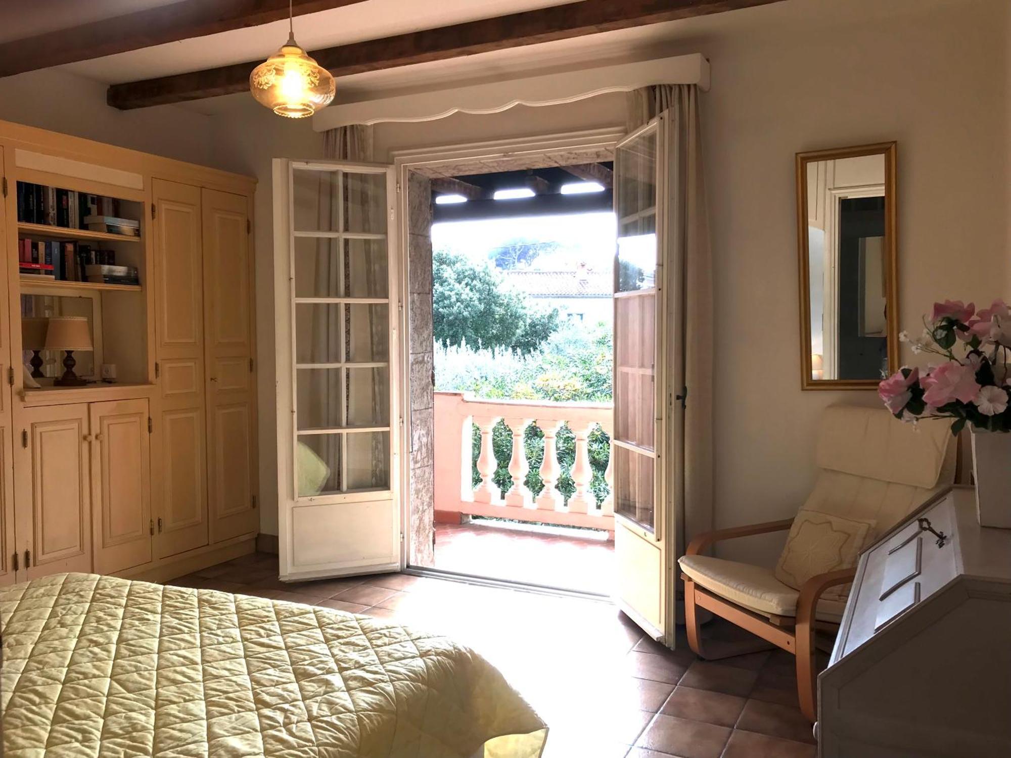 89 Le Grand Pin Apartment Sainte-Maxime Bagian luar foto