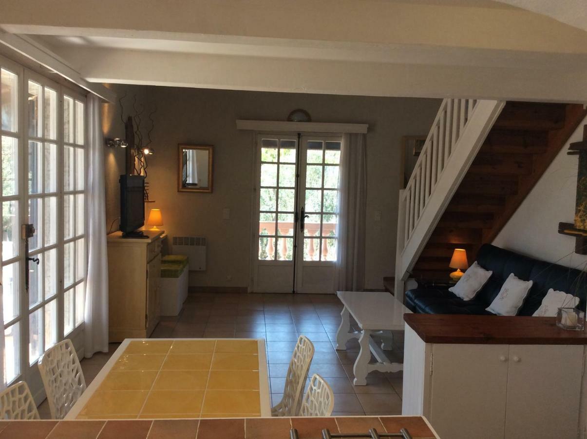 89 Le Grand Pin Apartment Sainte-Maxime Bagian luar foto