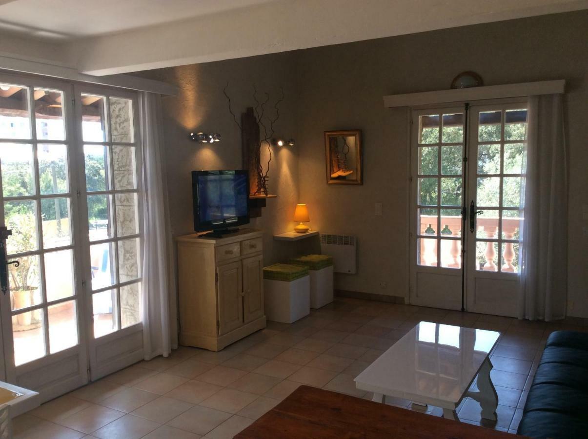 89 Le Grand Pin Apartment Sainte-Maxime Bagian luar foto