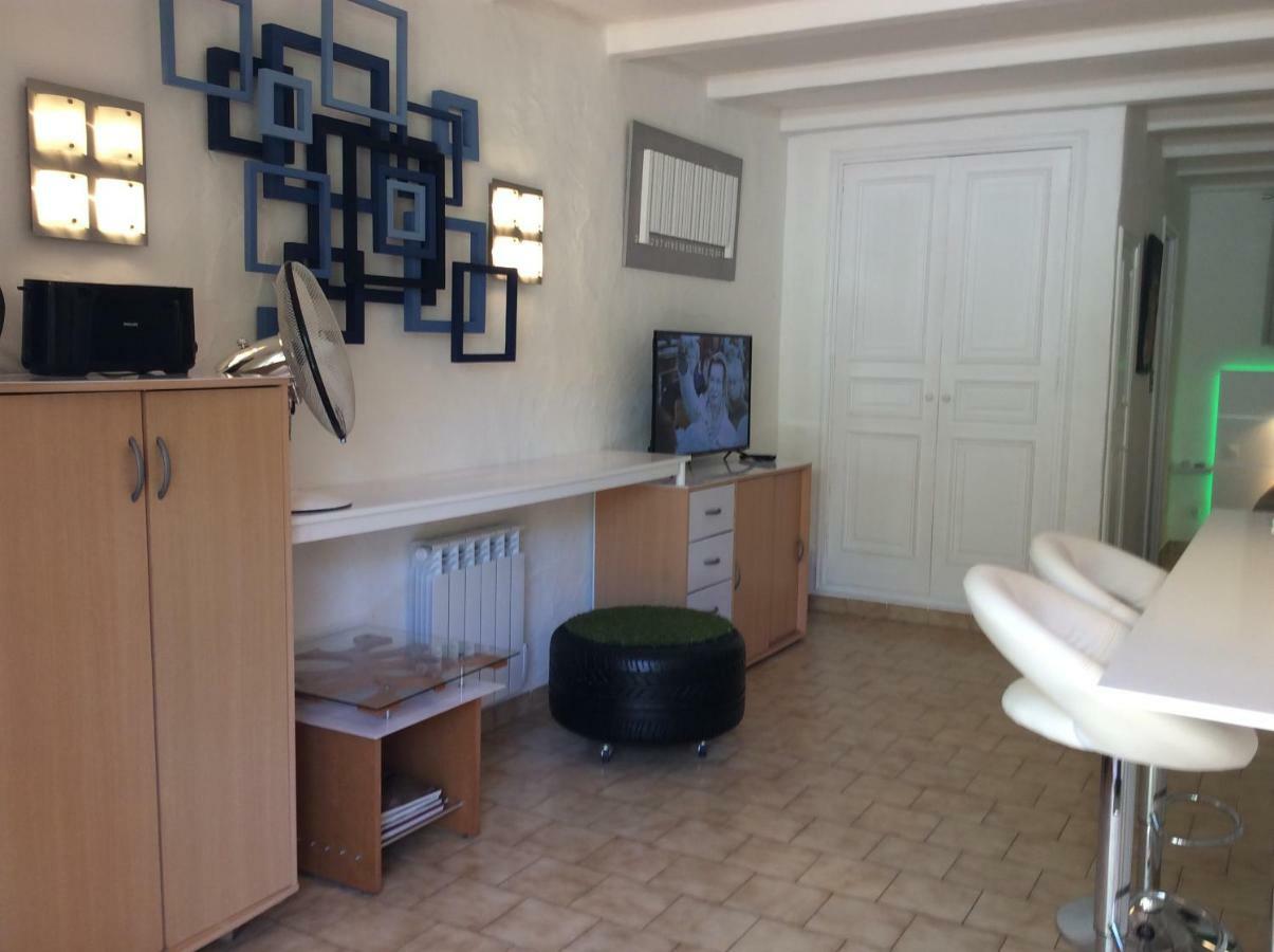89 Le Grand Pin Apartment Sainte-Maxime Bagian luar foto