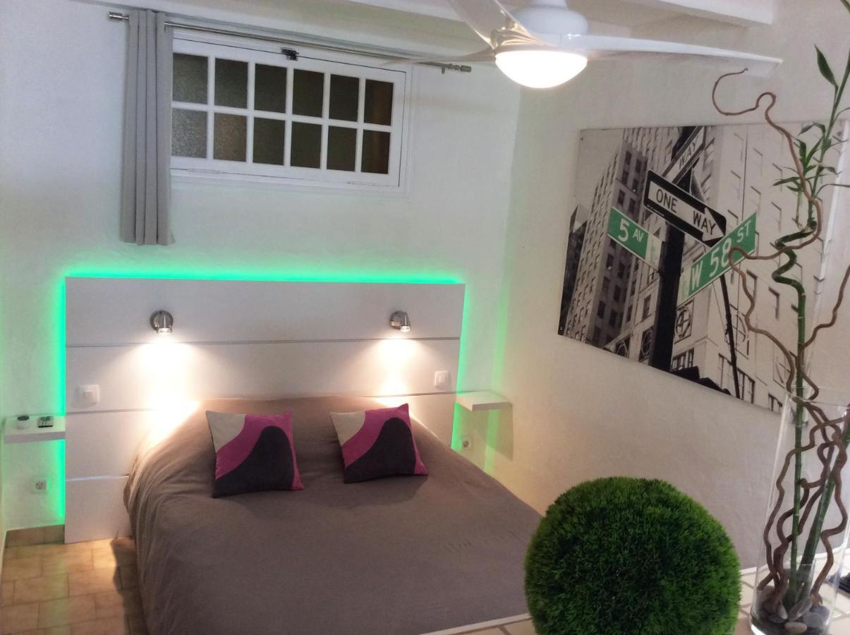 89 Le Grand Pin Apartment Sainte-Maxime Bagian luar foto